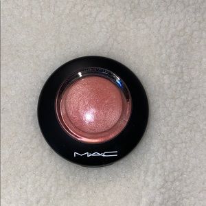 MAC mineralized blush